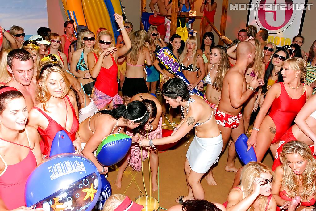 16P Seductive babes in bikinis are into hardcore groupsex at the wild party