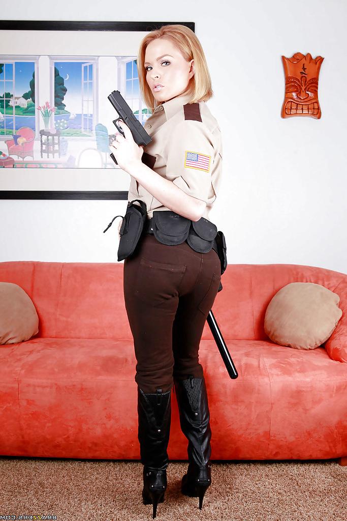 16P Hot babe in police uniform Krissy Lynn stripping and spreading her legs
