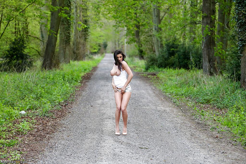16P Italian solo babe Sofia Cucci baring large breasts outdoors
