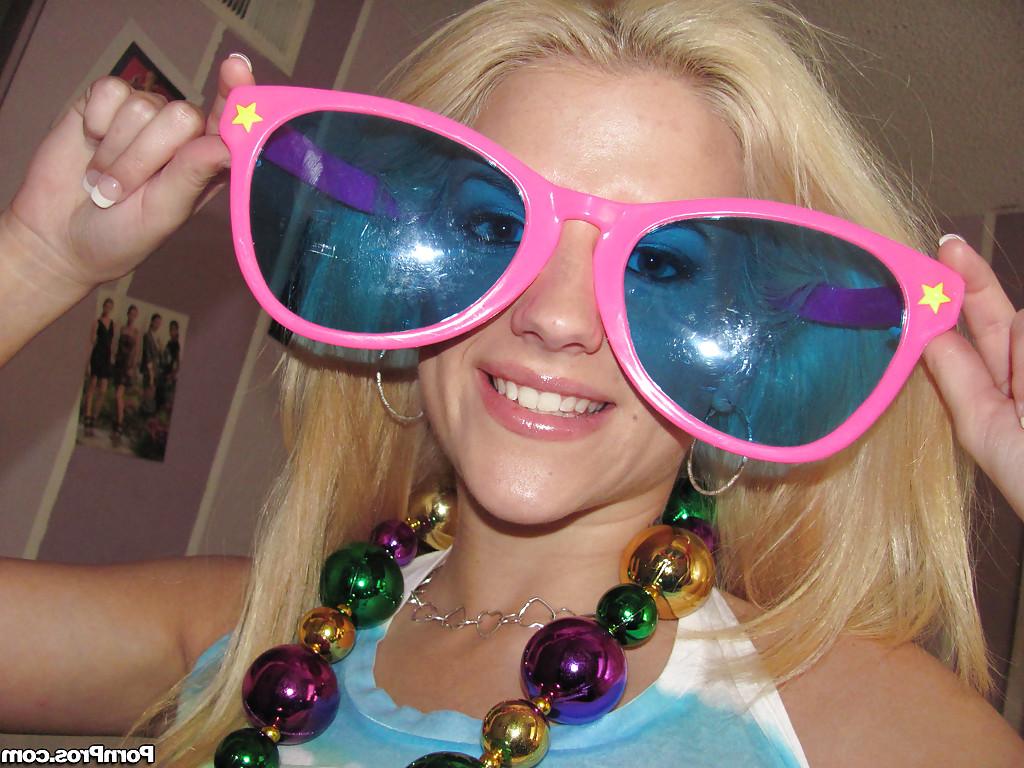 16P Barely legal blonde Halie Cummings displaying big natural teen tits in mirror