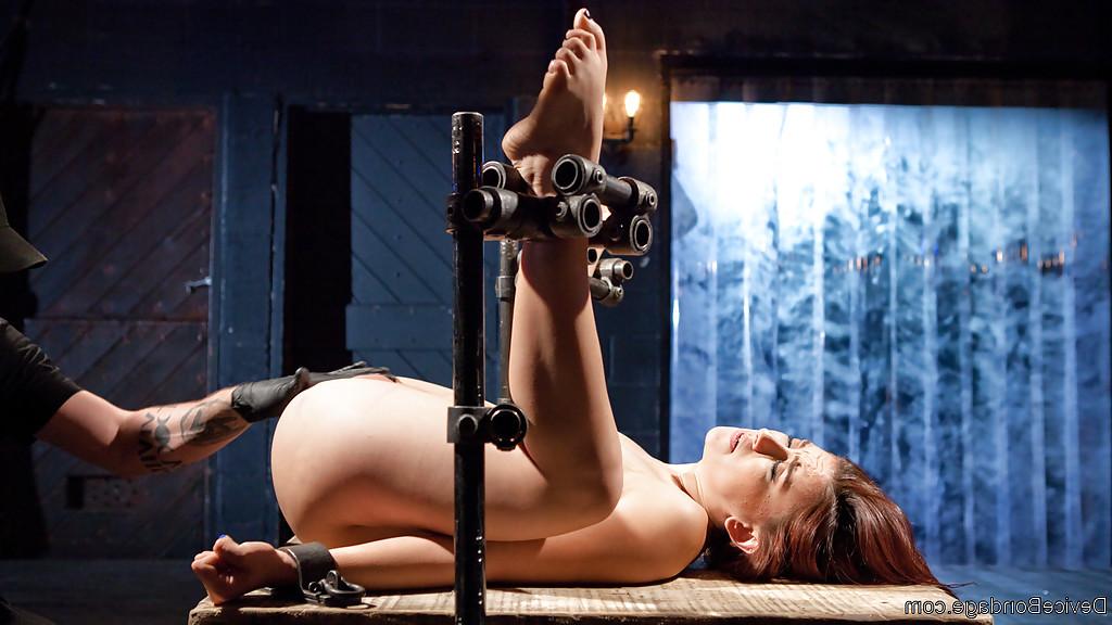 16P Cute girl Mandy Muse is bound in chains and leather for forced fisting