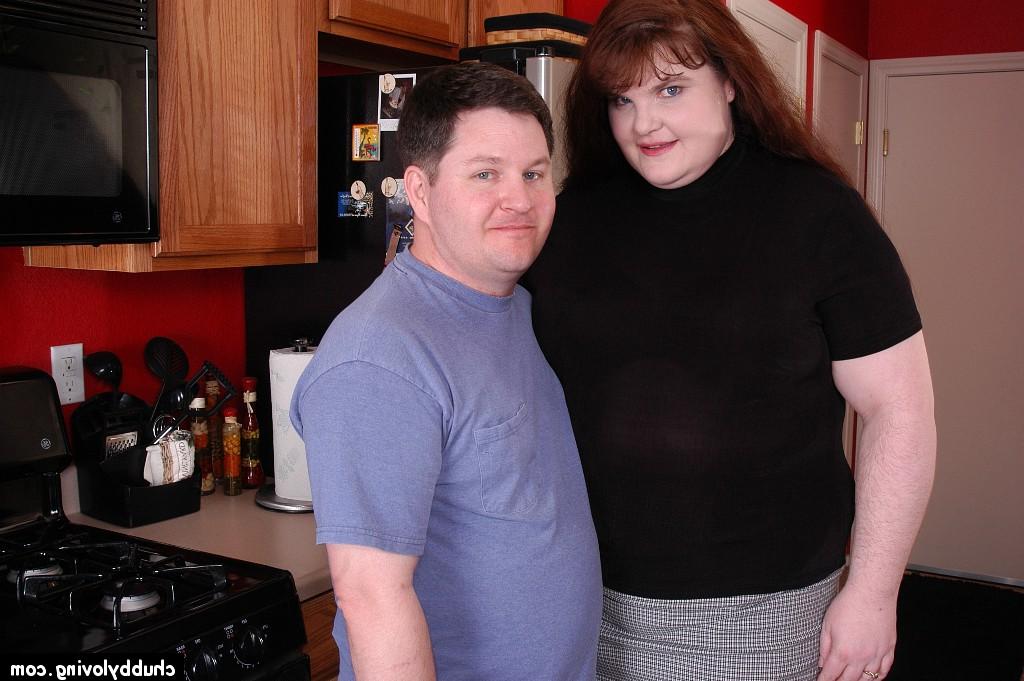 16P Obese mature woman Gillian taking hardcore banging and cumshot in kitchen