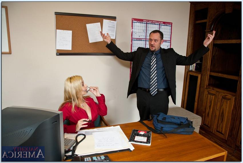 16P Blond office secretary in stockings Sarah Vandella getting laid