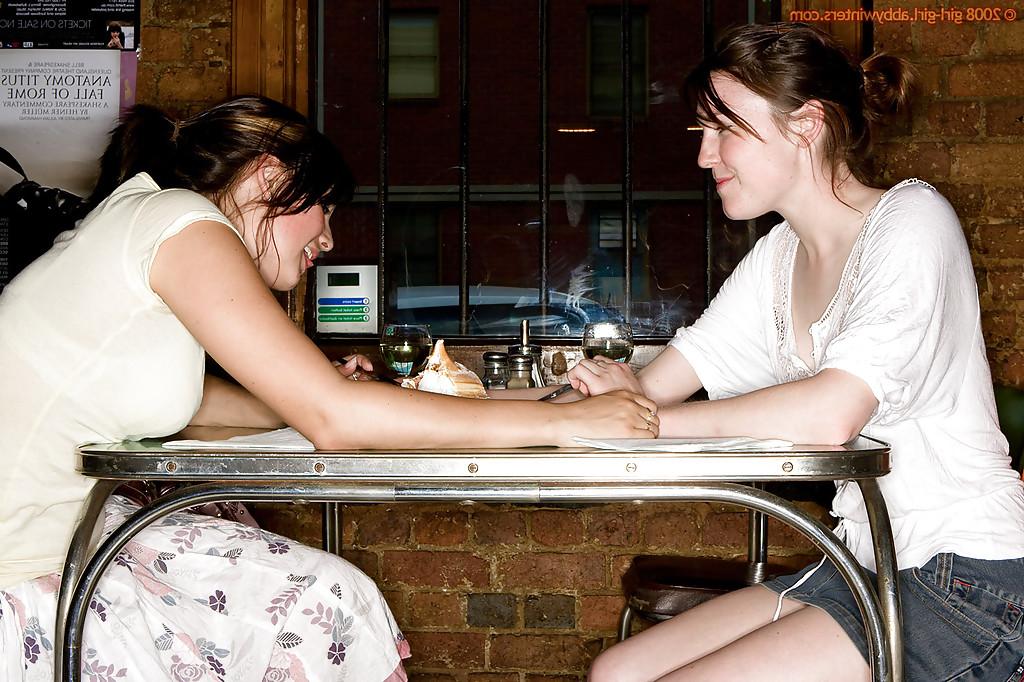 16P Kinky girls Cleo and Larissa M suck face and use ice cubes on hard nipples