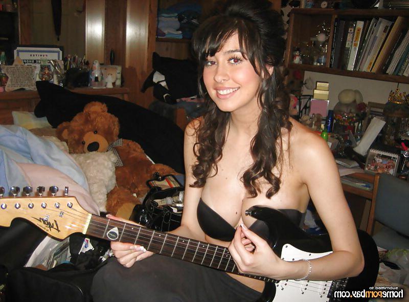 17P Hot italian chick