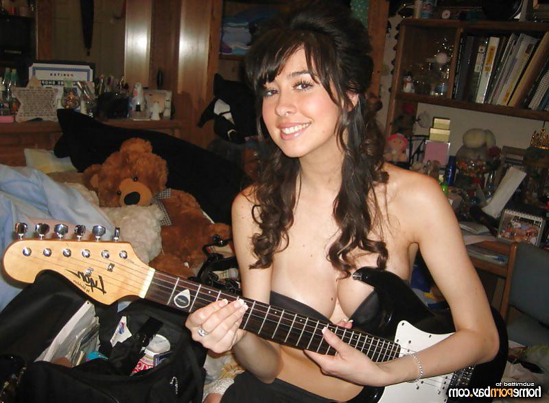 17P Hot italian chick