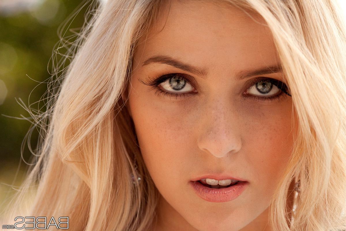 14P Gorgeous babes Abigaile and Shyla share a hot lesbian experience by the pool