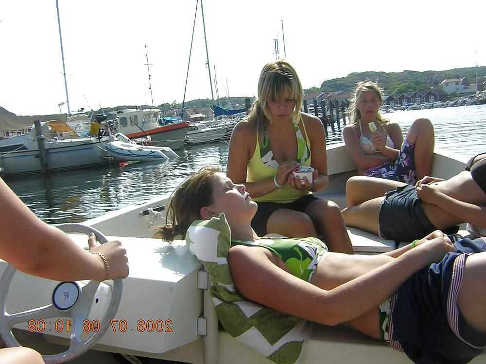 11P Topless swedish girls