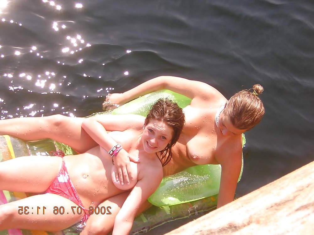 11P Topless swedish girls