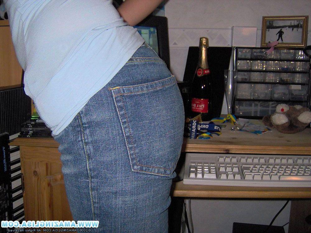 15P Pictures of teen Amazing Lisa sucking her boyfriend's cock