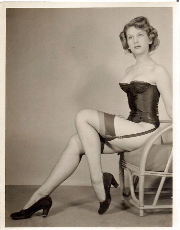 10P Vintage stockings and girdles