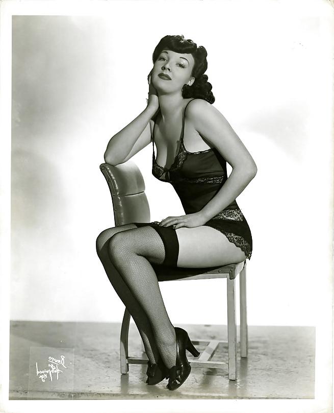 10P Vintage stockings and girdles
