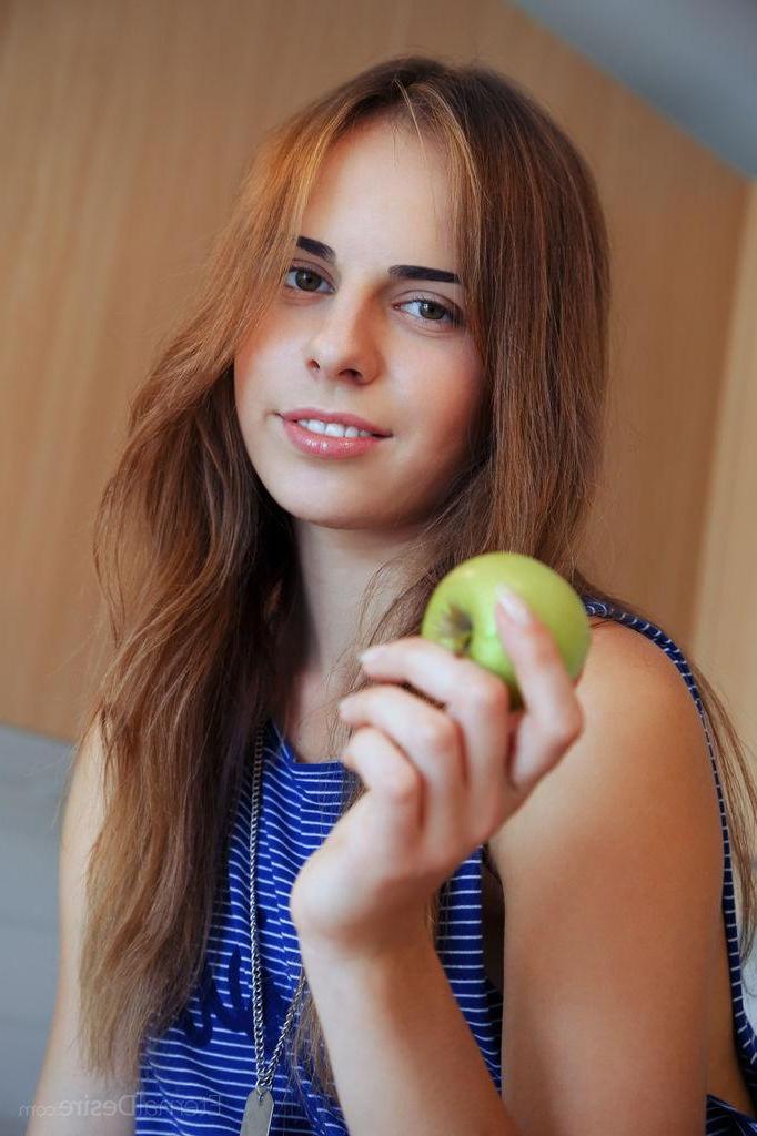 16P Pretty girl Angelina Ballerina offers you a taste of her forbidden fruit