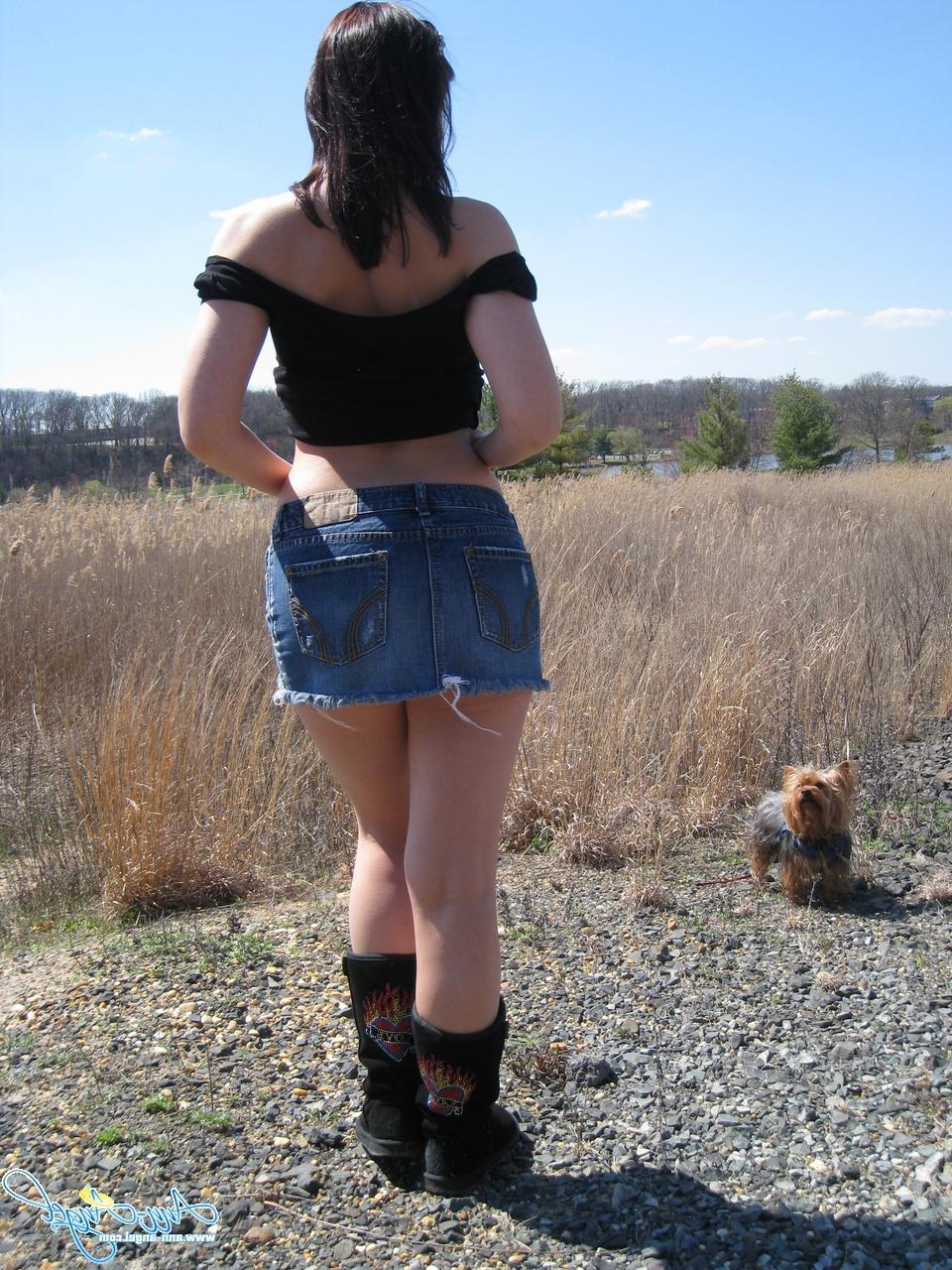16P Ann Angel gives you a look up her skirt