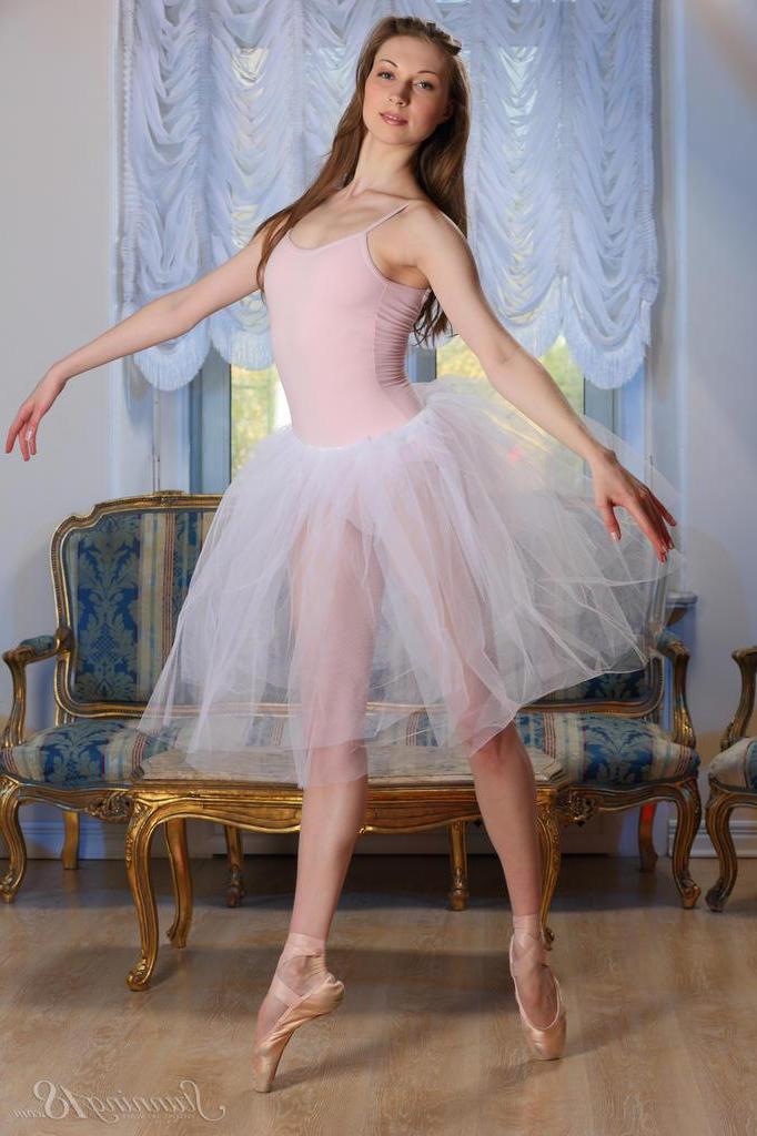16P Beautiful ballerina Annett A gives you her tight pussy in "Pointe Shoes"