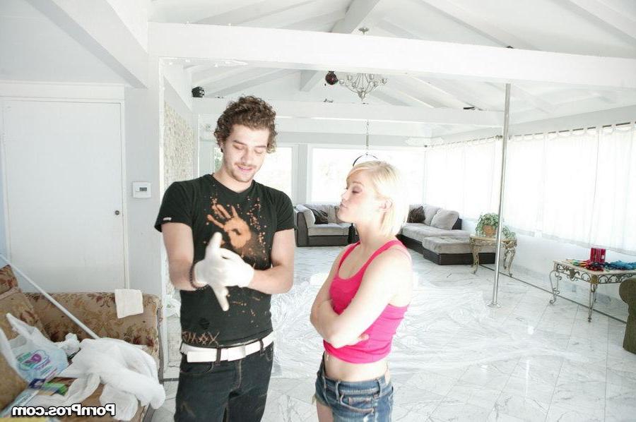 15P Young and horny girl Ash Hollywood gets totlly disgraced