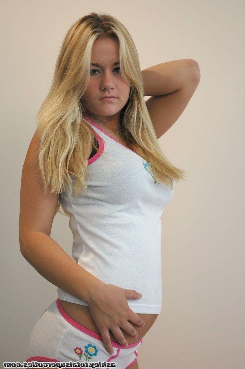 20P Pictures of teen cutie Ashley teasing in panties and a tight shirt
