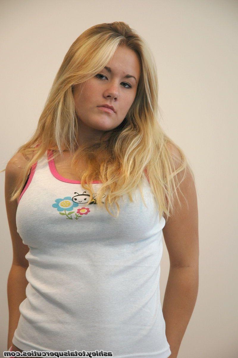 20P Pictures of teen cutie Ashley teasing in panties and a tight shirt