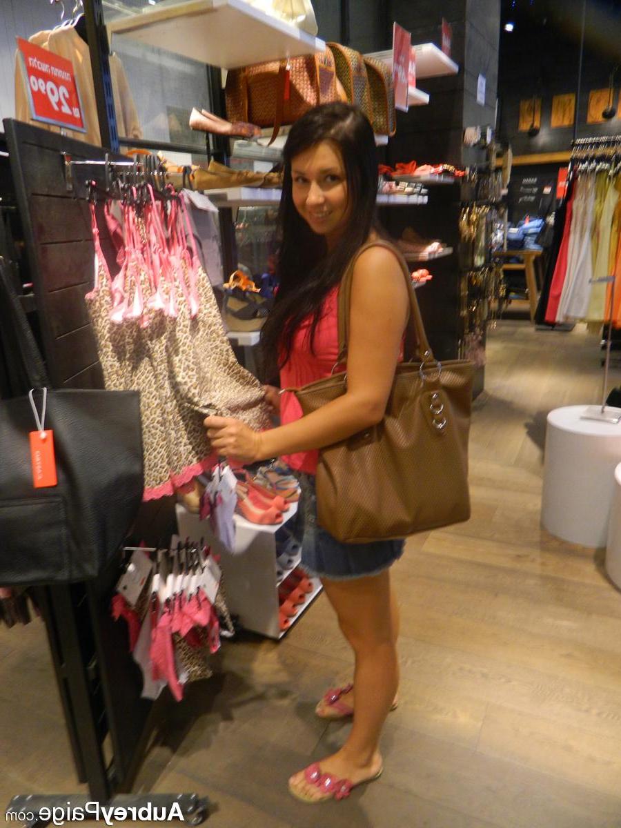 15P Hot teen Aubrey Paige takes selfies of her tits in the mall change room