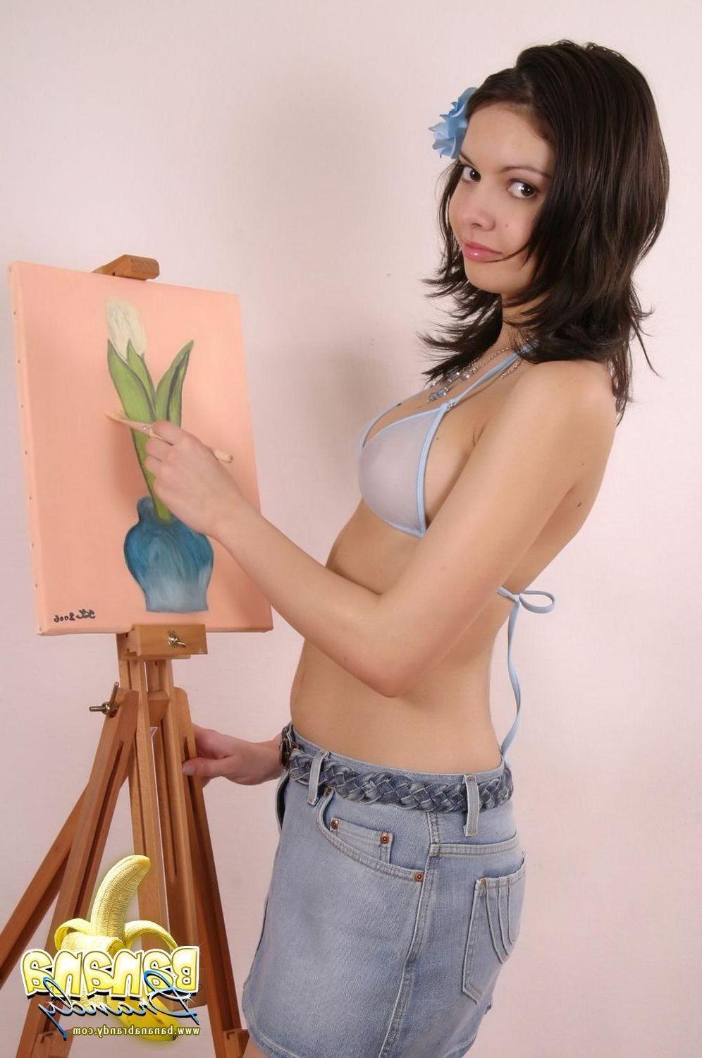20P Pictures of teen girl Banana Brandy giving you a peek at her perky tits