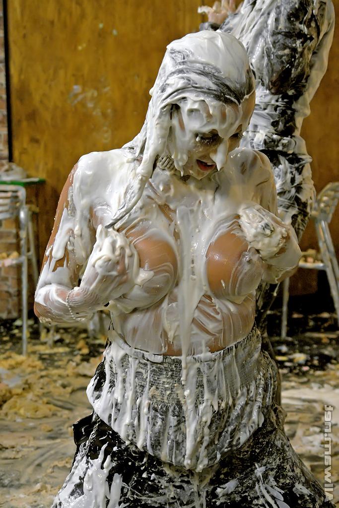 16P European gals Christina Lee & Melissa Ria are into messy foodplay action