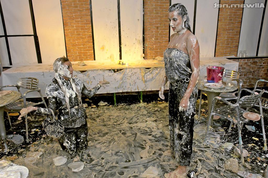 16P European gals Christina Lee & Melissa Ria are into messy foodplay action