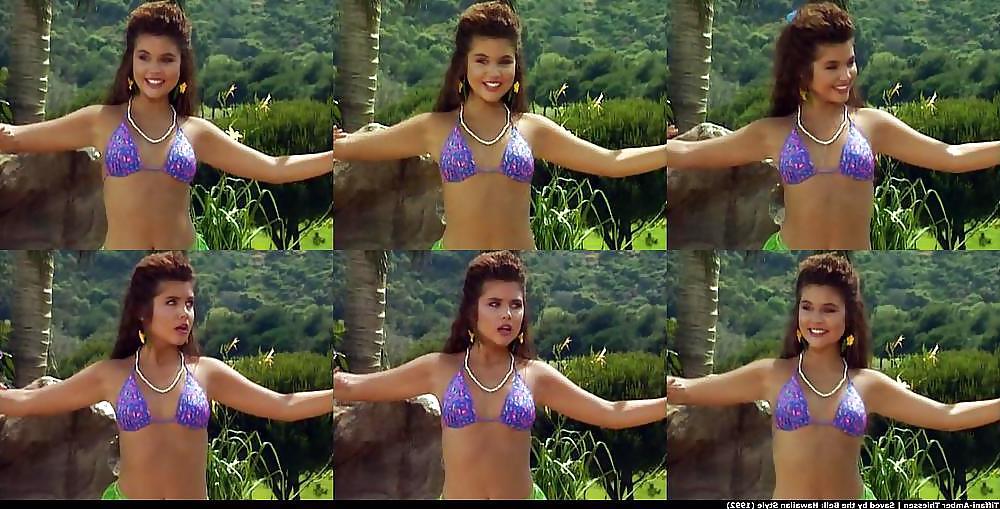 25P Tiffani amber thiessen