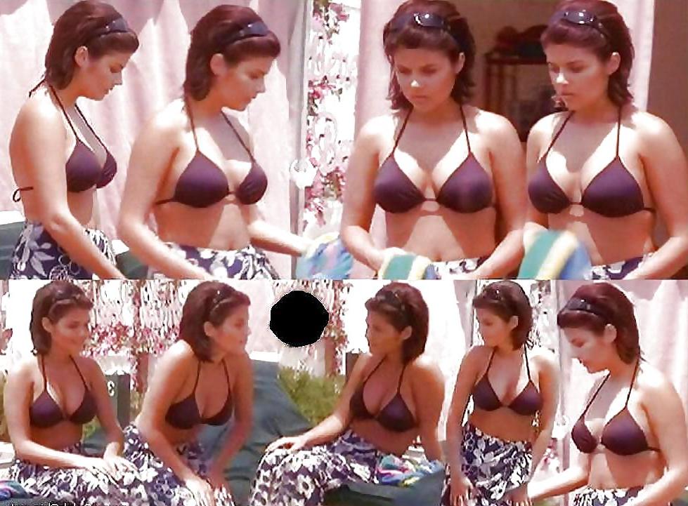 25P Tiffani amber thiessen