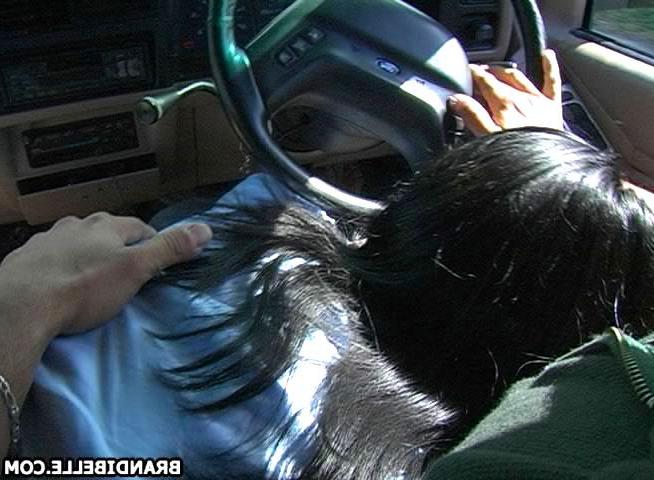 16P Pictures of Brandi giving her boyfriend head while he is driving