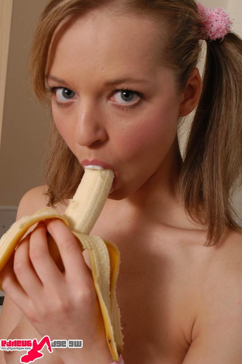 15P Pictures of Britney Braces making a mess with her banana