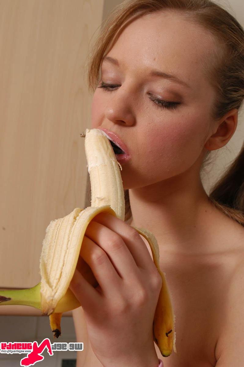15P Pictures of Britney Braces making a mess with her banana