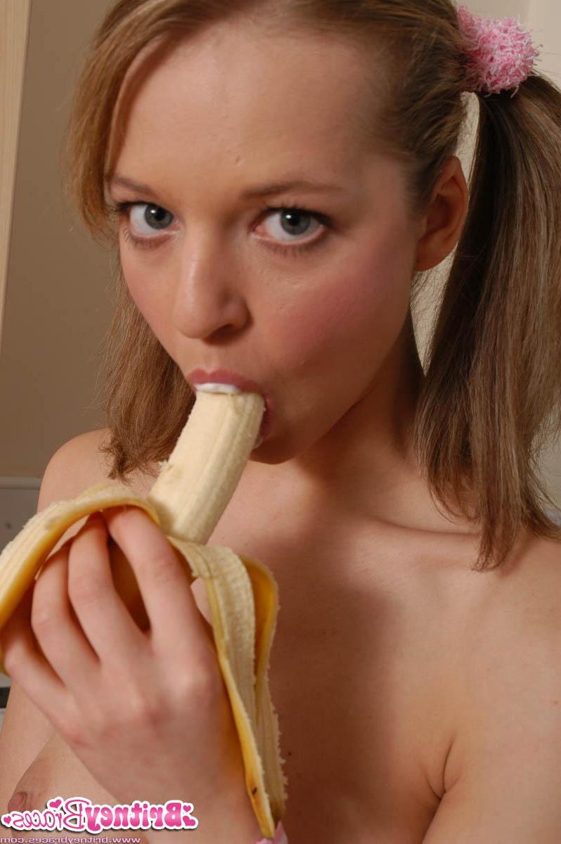 15P Pictures of Britney Braces eating a banana