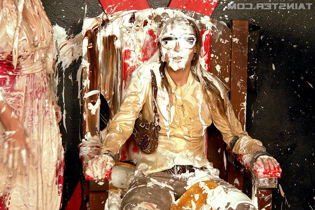 16P European fetish chick Morgan Moon is into messy foodplay with her friends