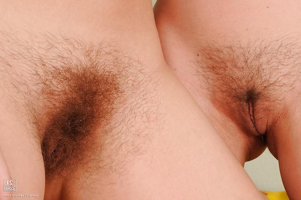 16P Fuckable european lesbians kissing and caressing each other