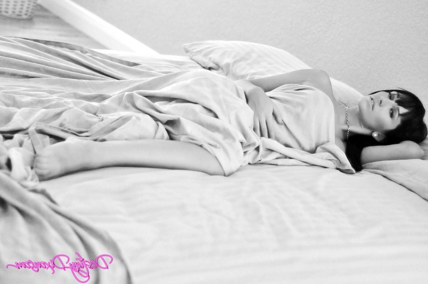 15P Destiny gives you a close-up view of her pussy in black and white