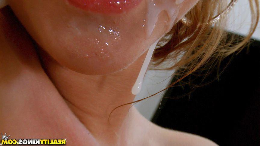20P Pictures of Elizabeth Bentley enjoying a hard cock inside her