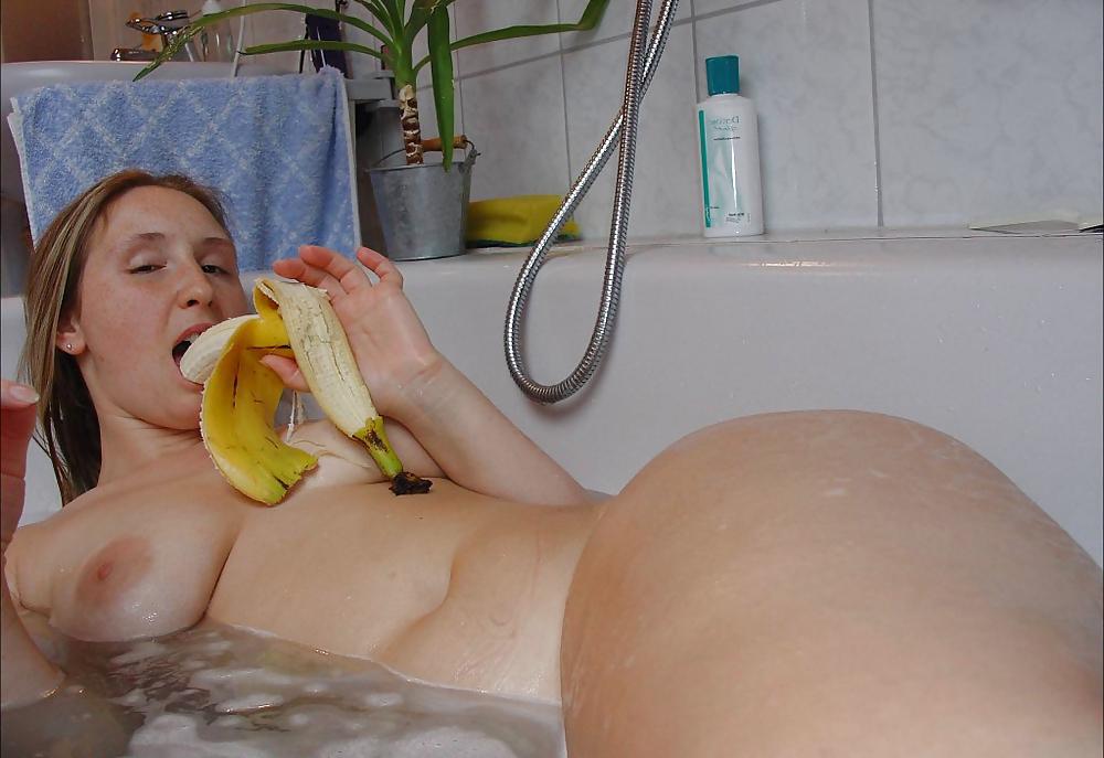 25P Banana bath