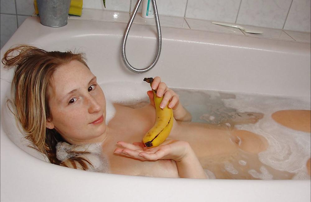 25P Banana bath