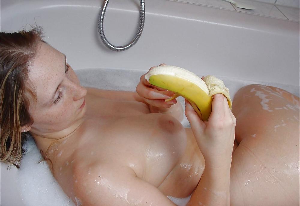 25P Banana bath