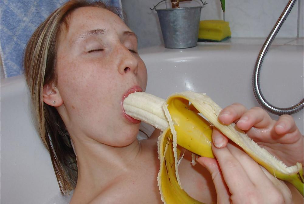 25P Banana bath