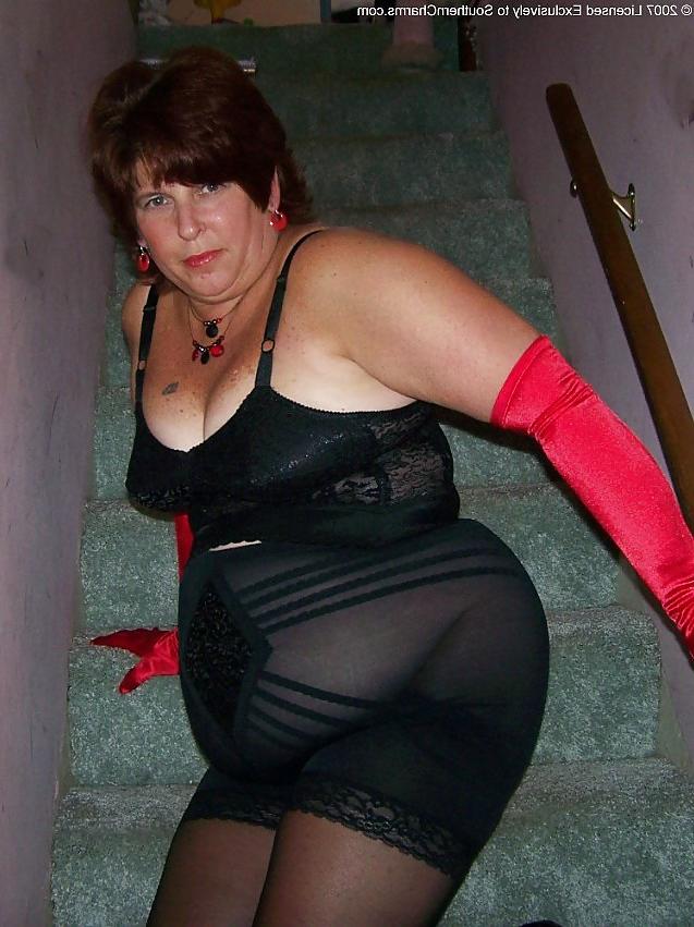 25P Mature-BBW-ladie 35