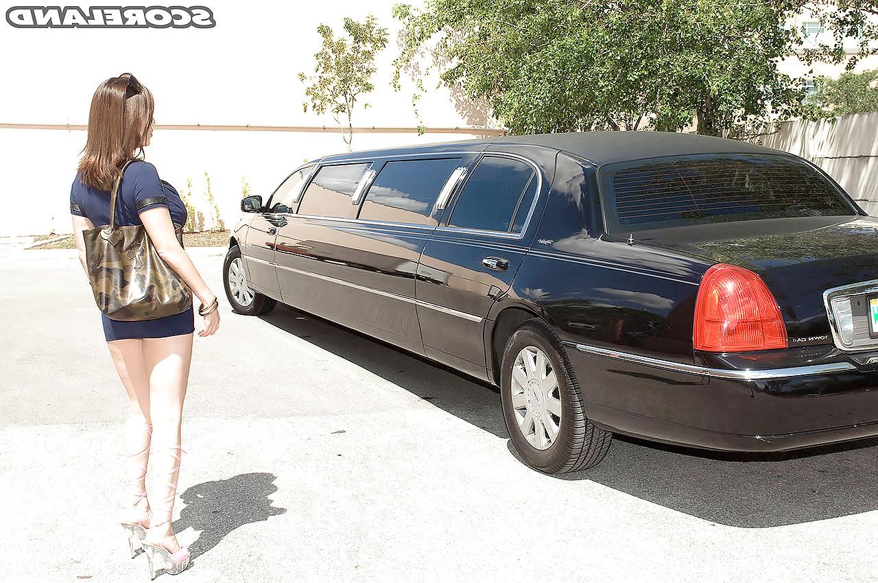 16P Reality slut Kianna Dior in short skirt gets huge big tits sucked in the car