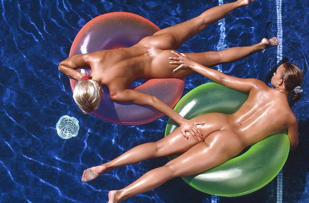 25P LESBIAN TEENS - TANNED GIRLS