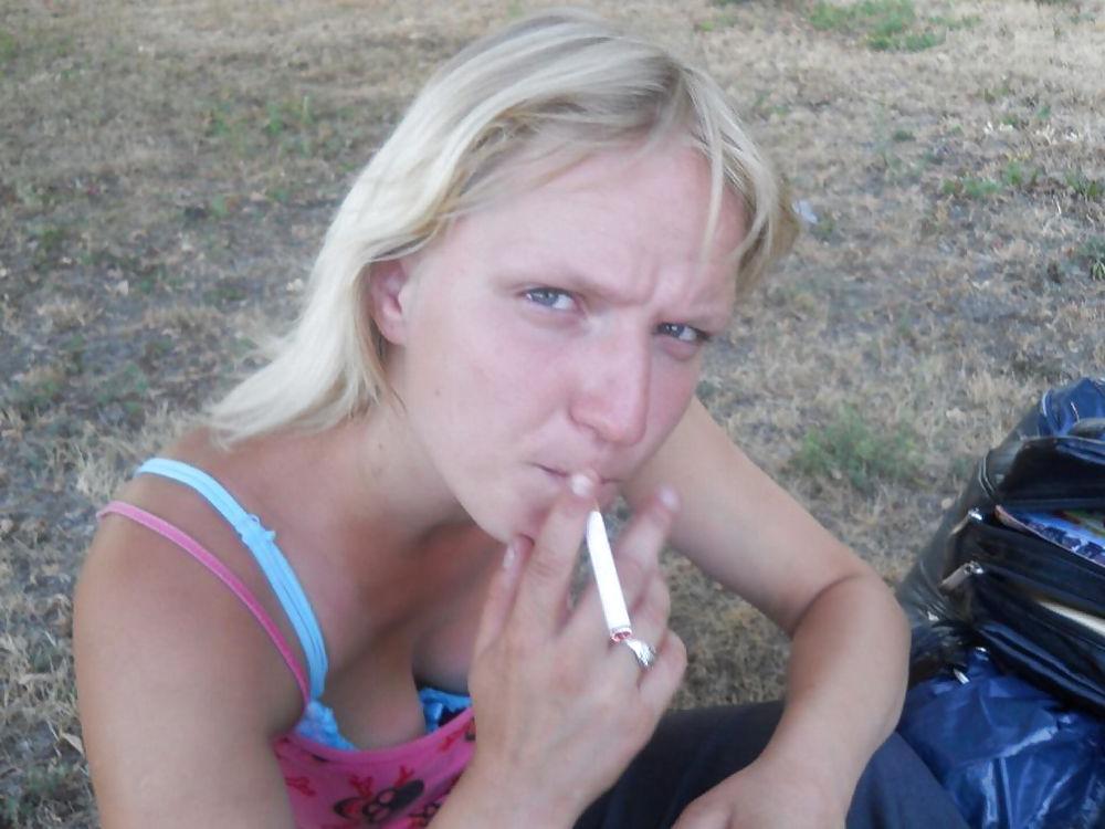 5P My Polish cousin waiting for her boyfriend