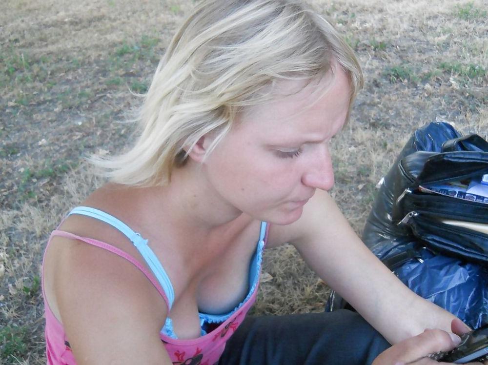 5P My Polish cousin waiting for her boyfriend