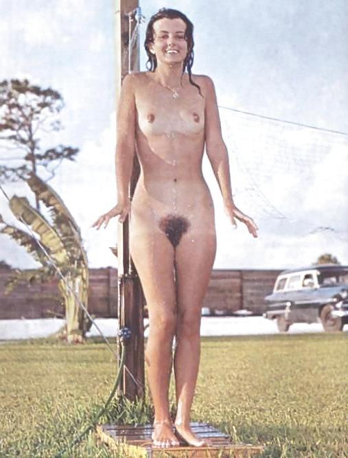 25P Vintage Nudist Chicks