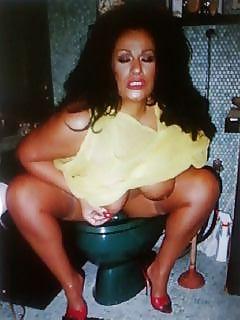 25P Pretty pussy big clits& nipples