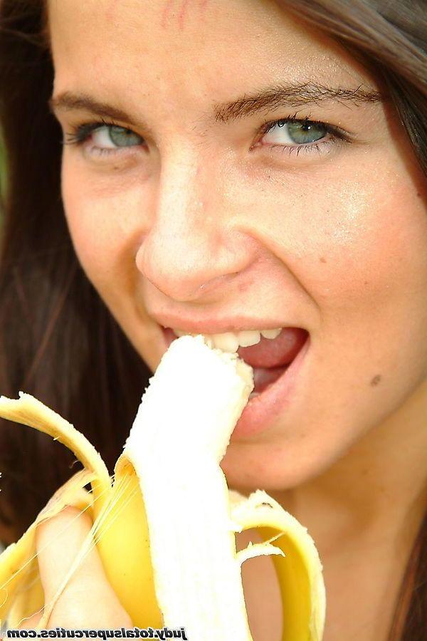 20P Pictures of teen slut Judy eating a banana with no clothes on
