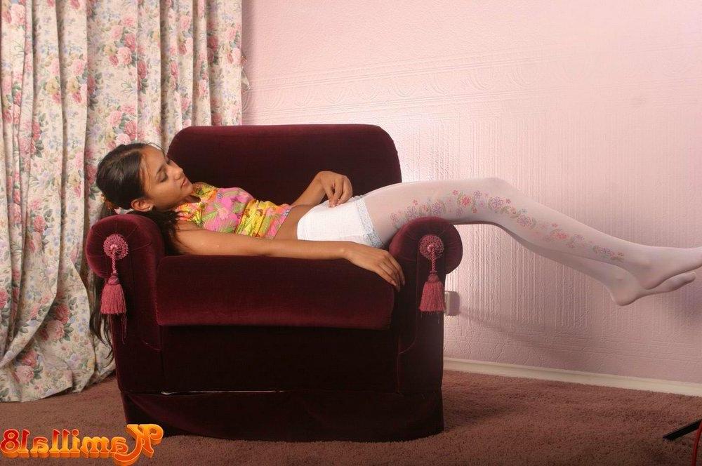 15P Beautiful Kamilla posing in stockings