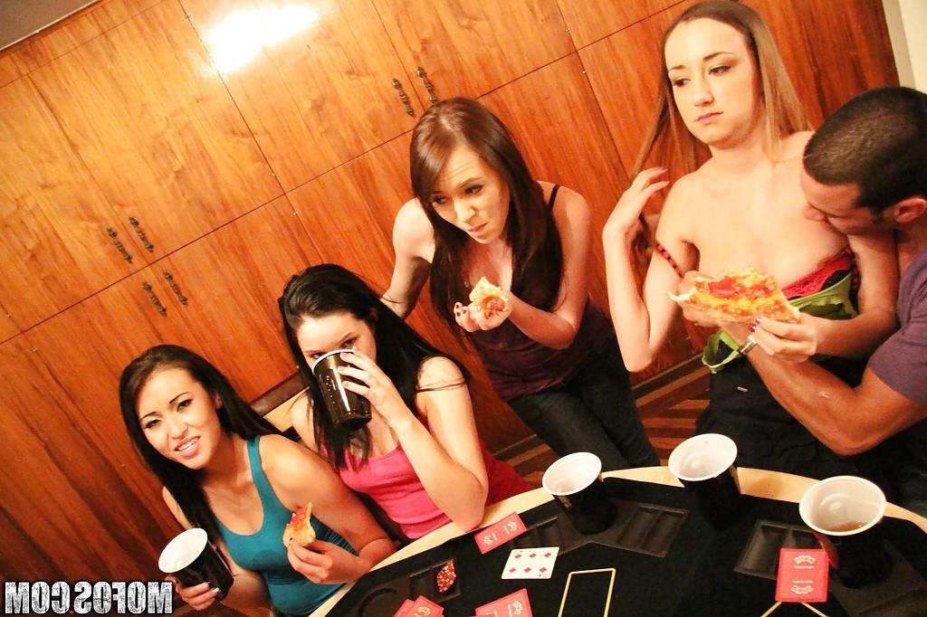16P Big titted Mariah Mars and Jenna J Ross giving blowjobs at the party